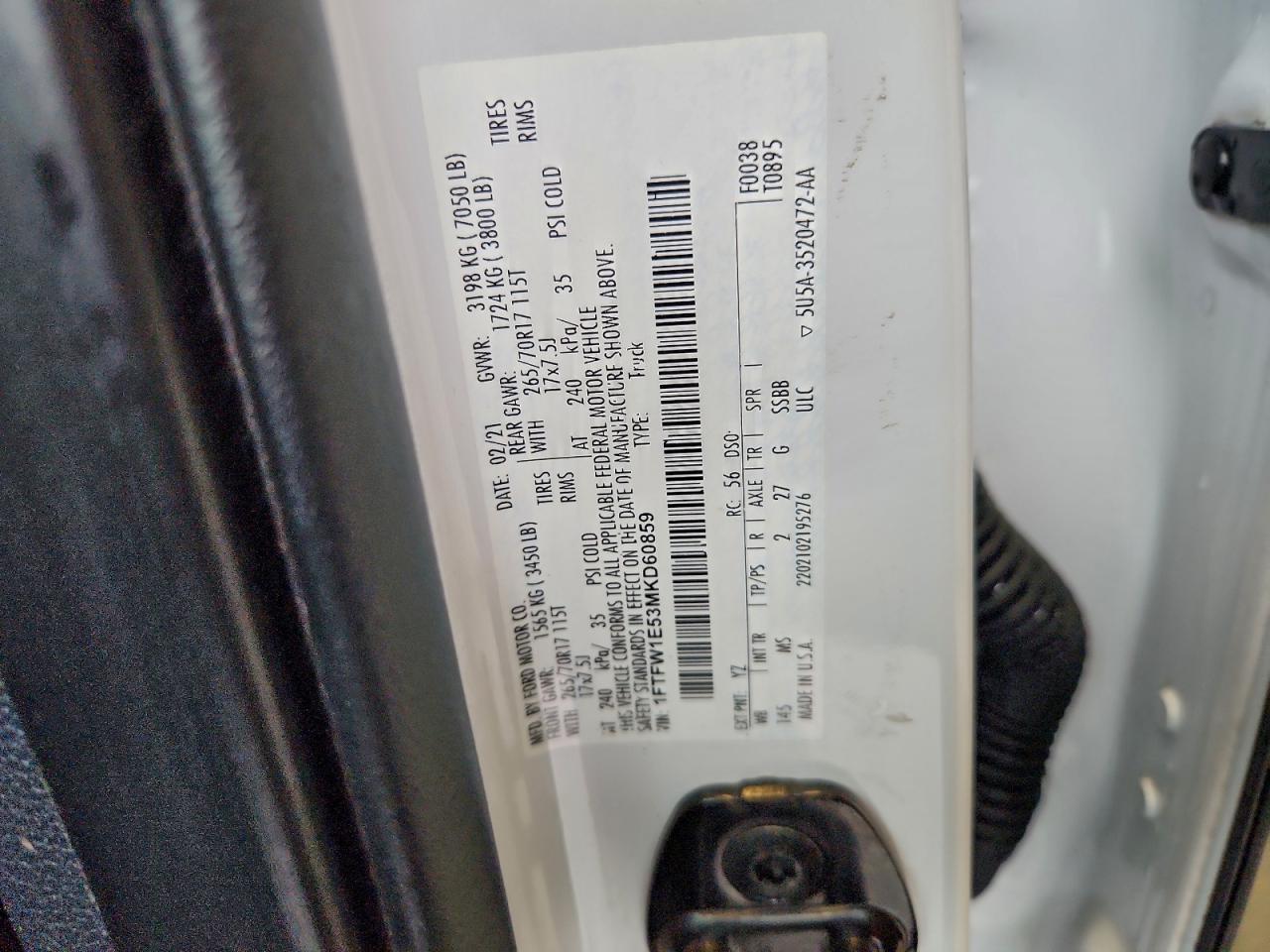 Ford F-150 Supercrew Image 12