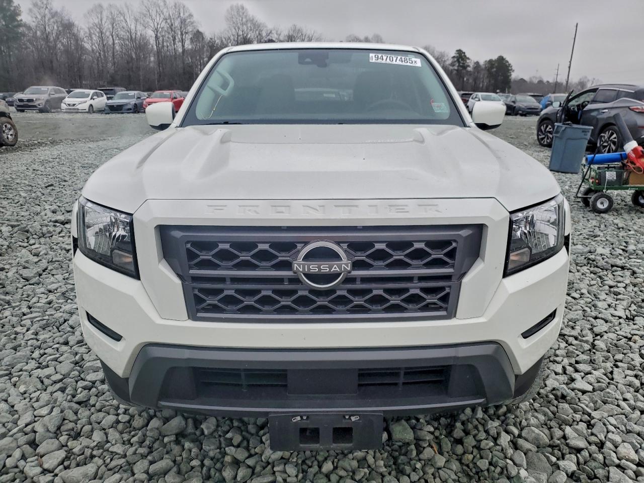 Nissan Frontier S Image 6