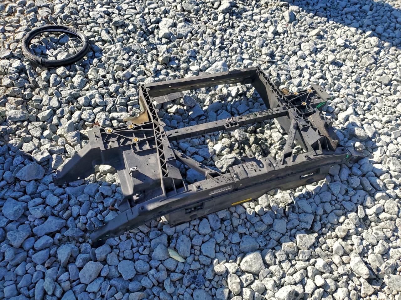 Nissan Titan S Image 7