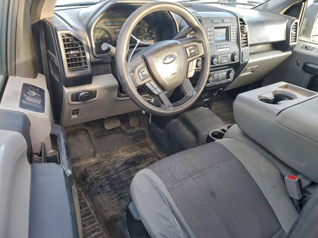 Ford F-150 Super Cab Image 12