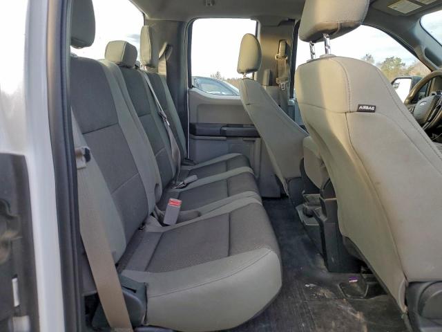 Ford F-150 Super Cab Image 8