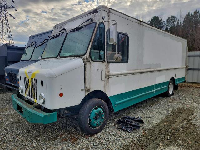  Salvage Workhorse Custom Cha Commercial