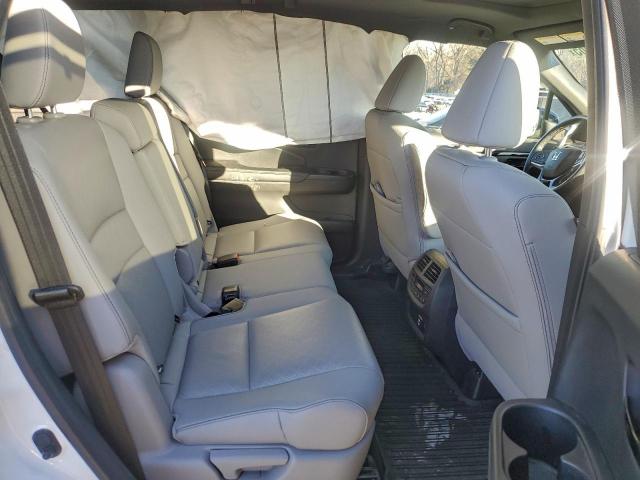 Honda Passport Elite Image 8