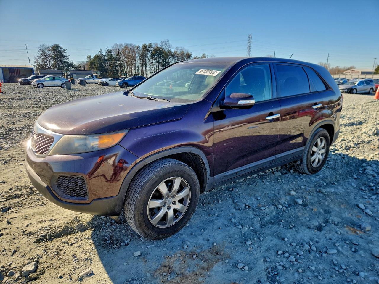 Kia Sorento Base Image 1