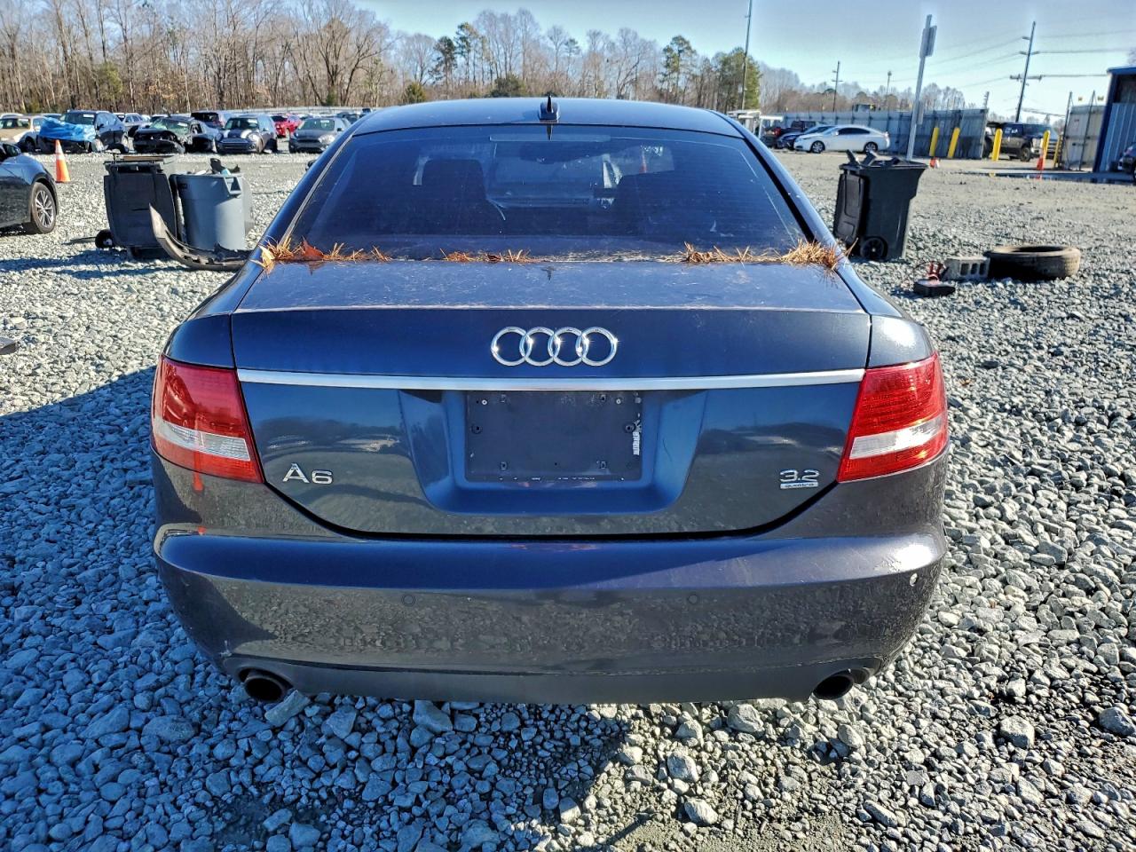 Audi A6 3.2 Quattro Image 6