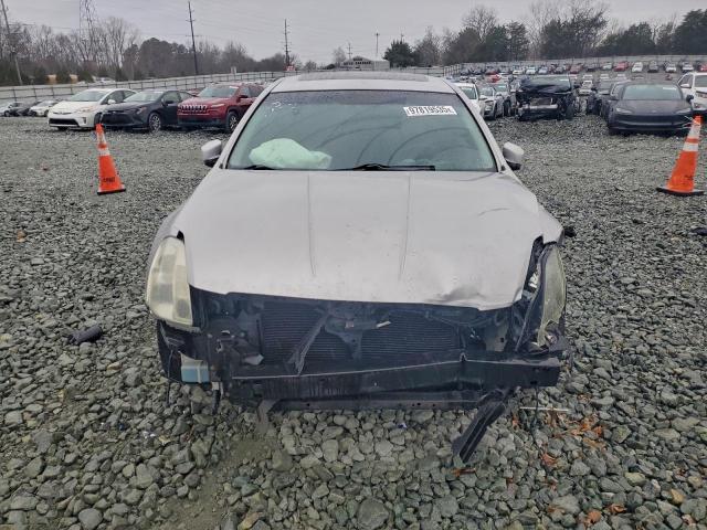 Nissan Maxima Se Image 8