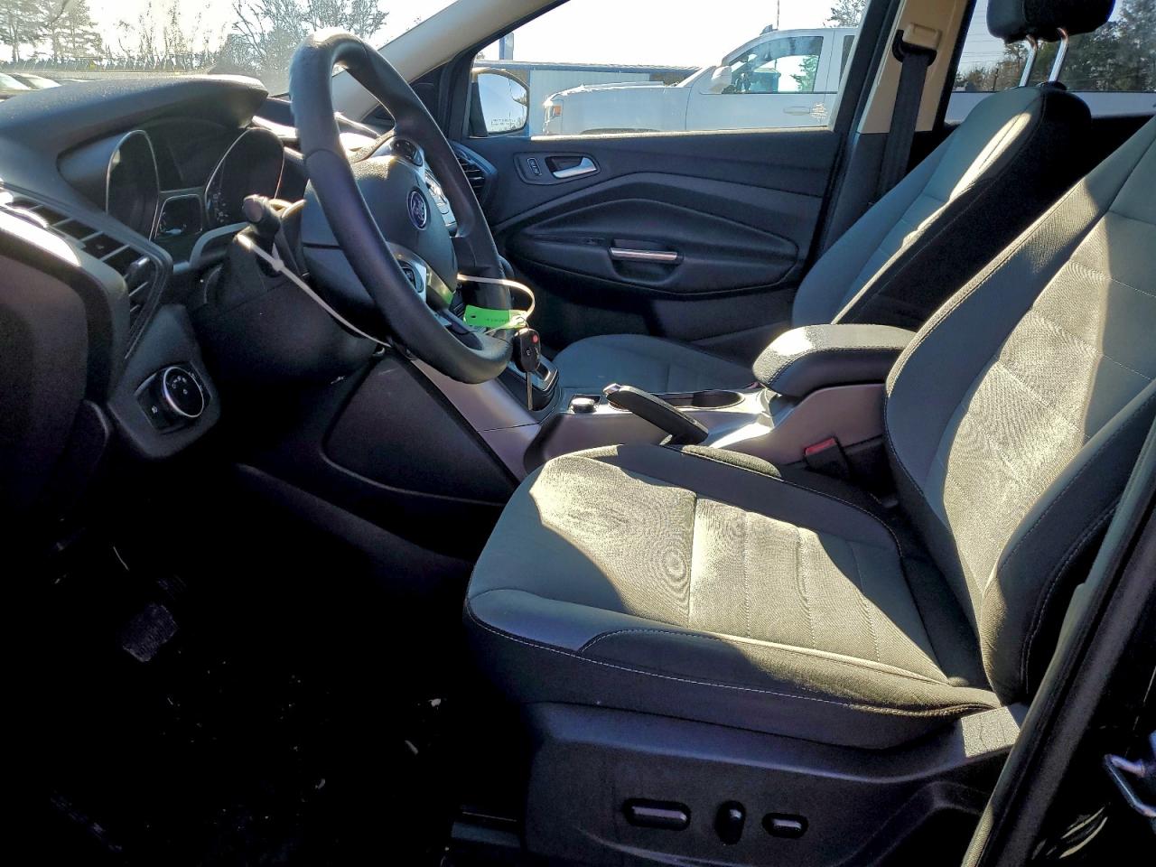 Ford Escape Se Image 6