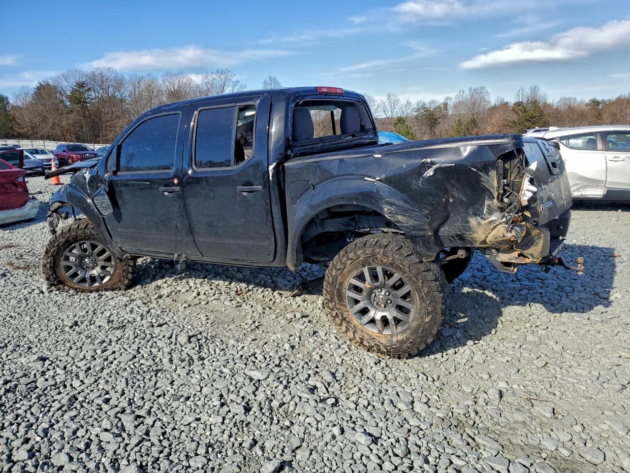 Nissan Frontier S Image 11