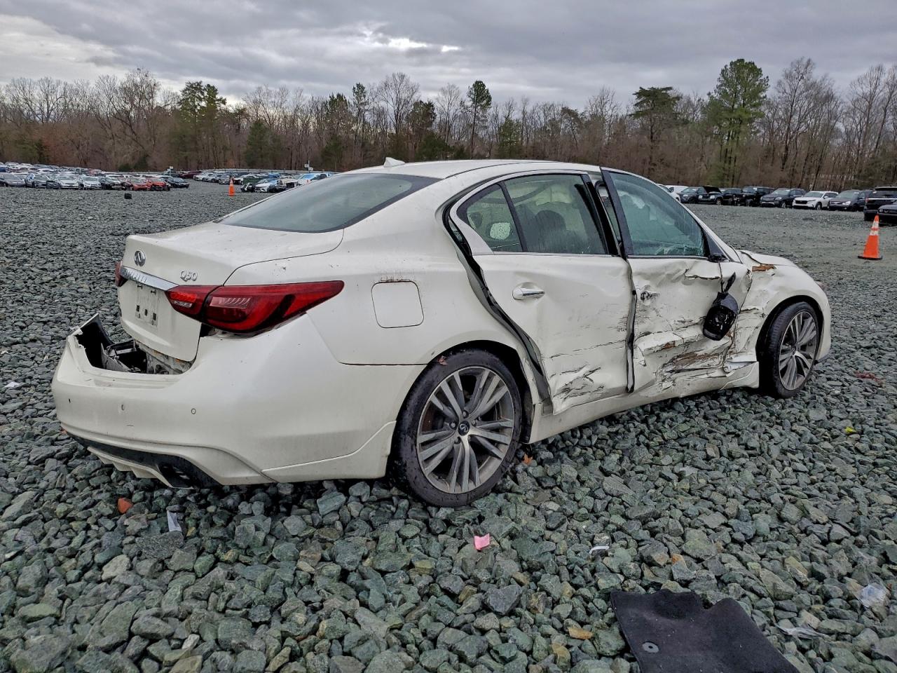 INFINITI Q50 Sensory Image 2