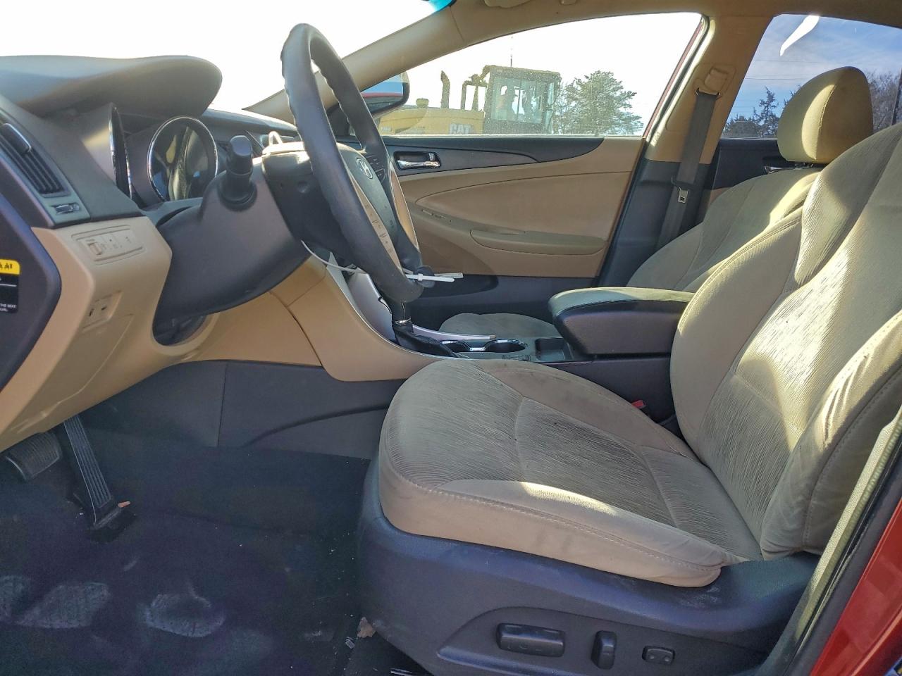 Hyundai SONATA Gls Image 7