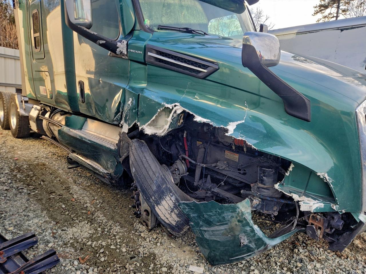 Freightliner Cascadia 1 Image 9