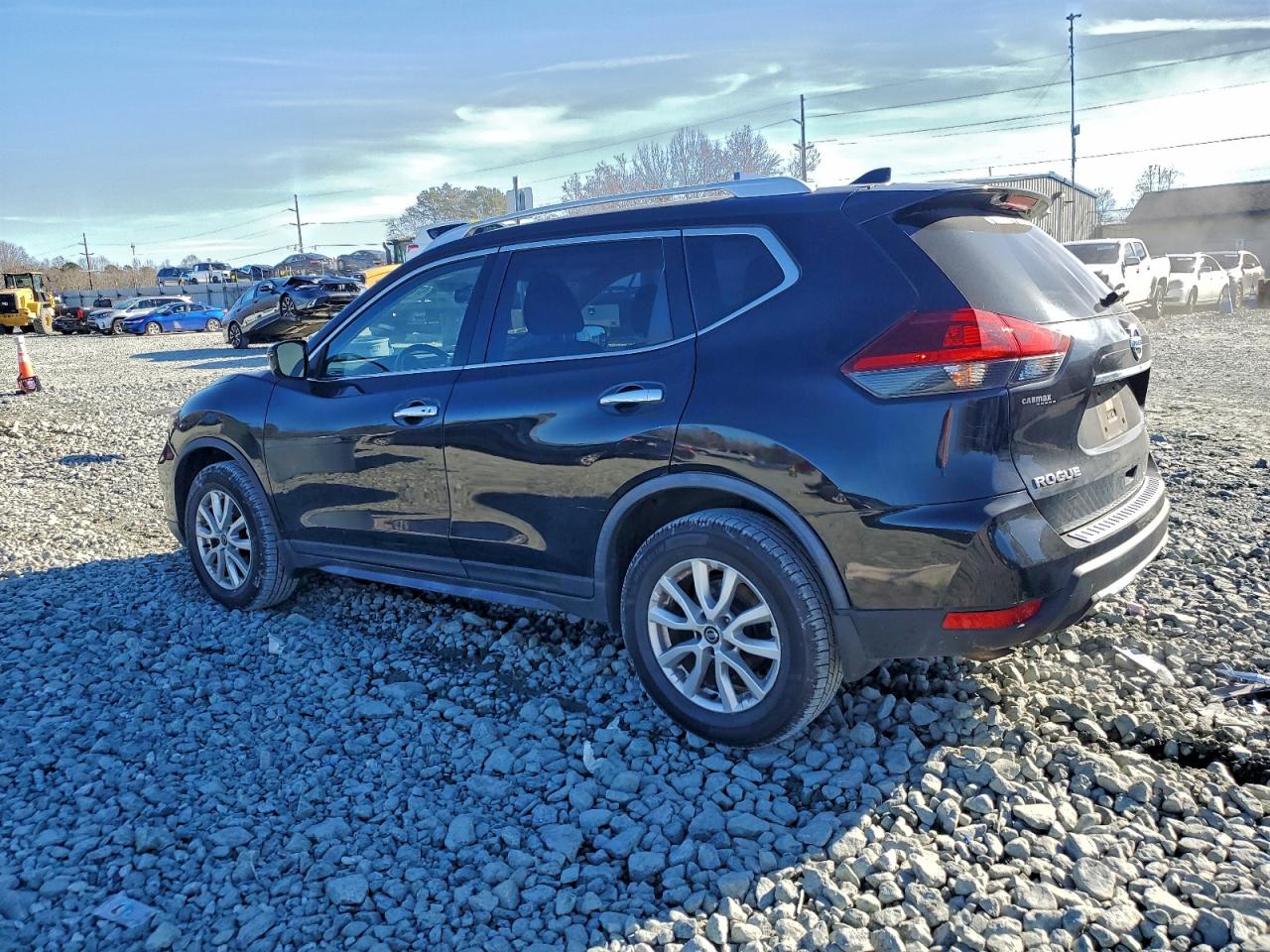 Nissan Rogue S Image 2
