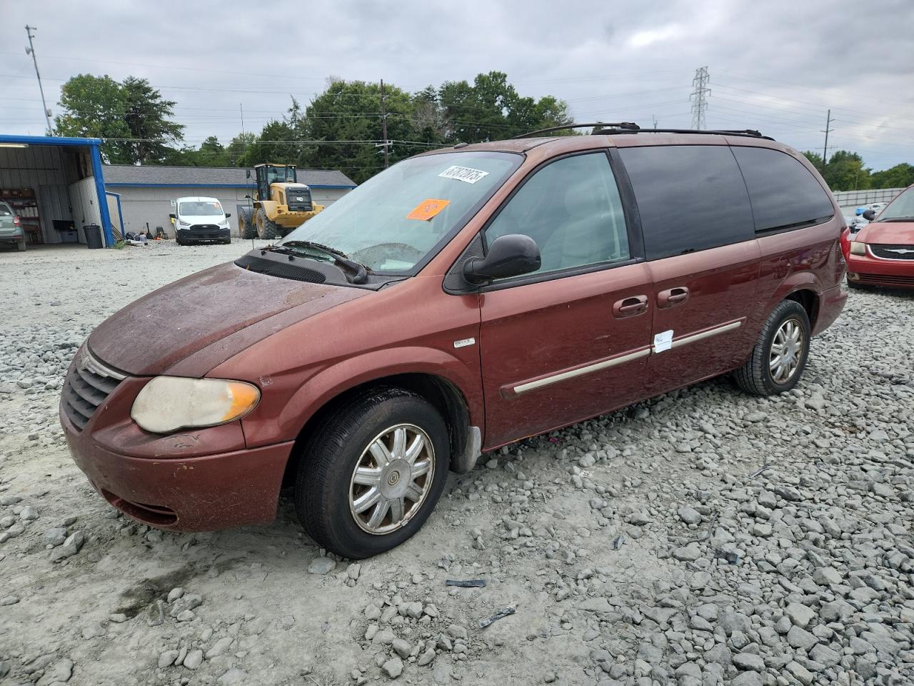 Chrysler Town & Country Touring Image 1