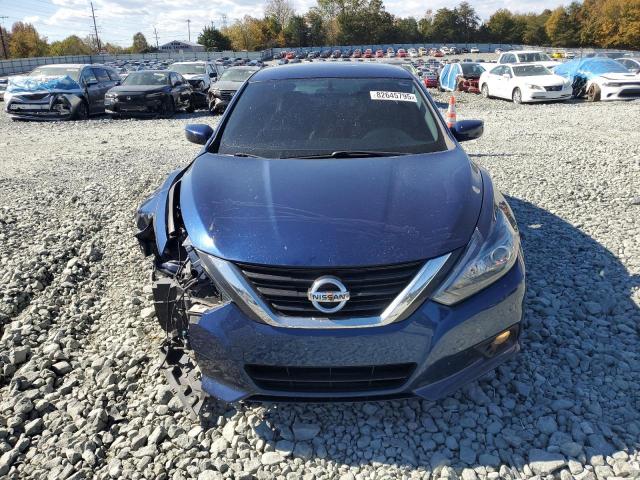 Nissan Altima 2.5 Image 2