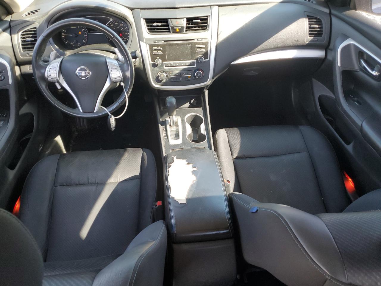 Nissan Altima 2.5 Image 3