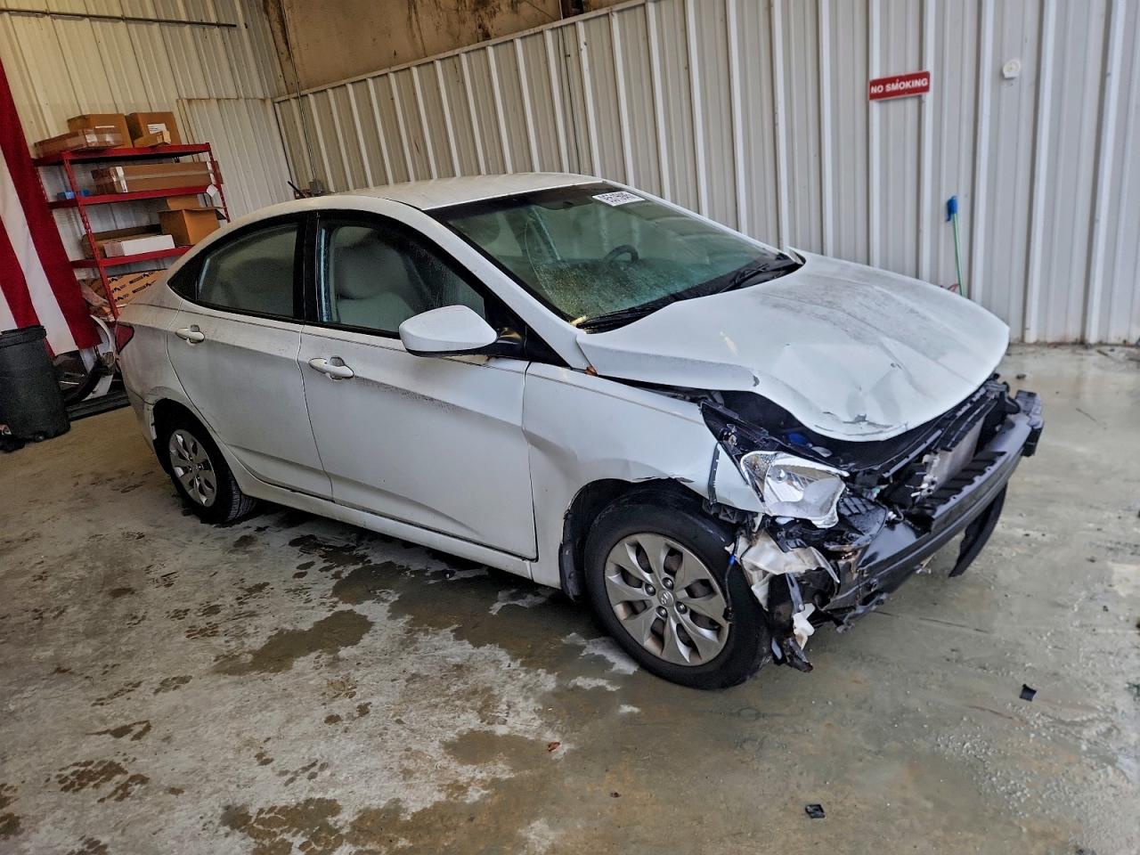 Hyundai ACCENT Gls Image 4