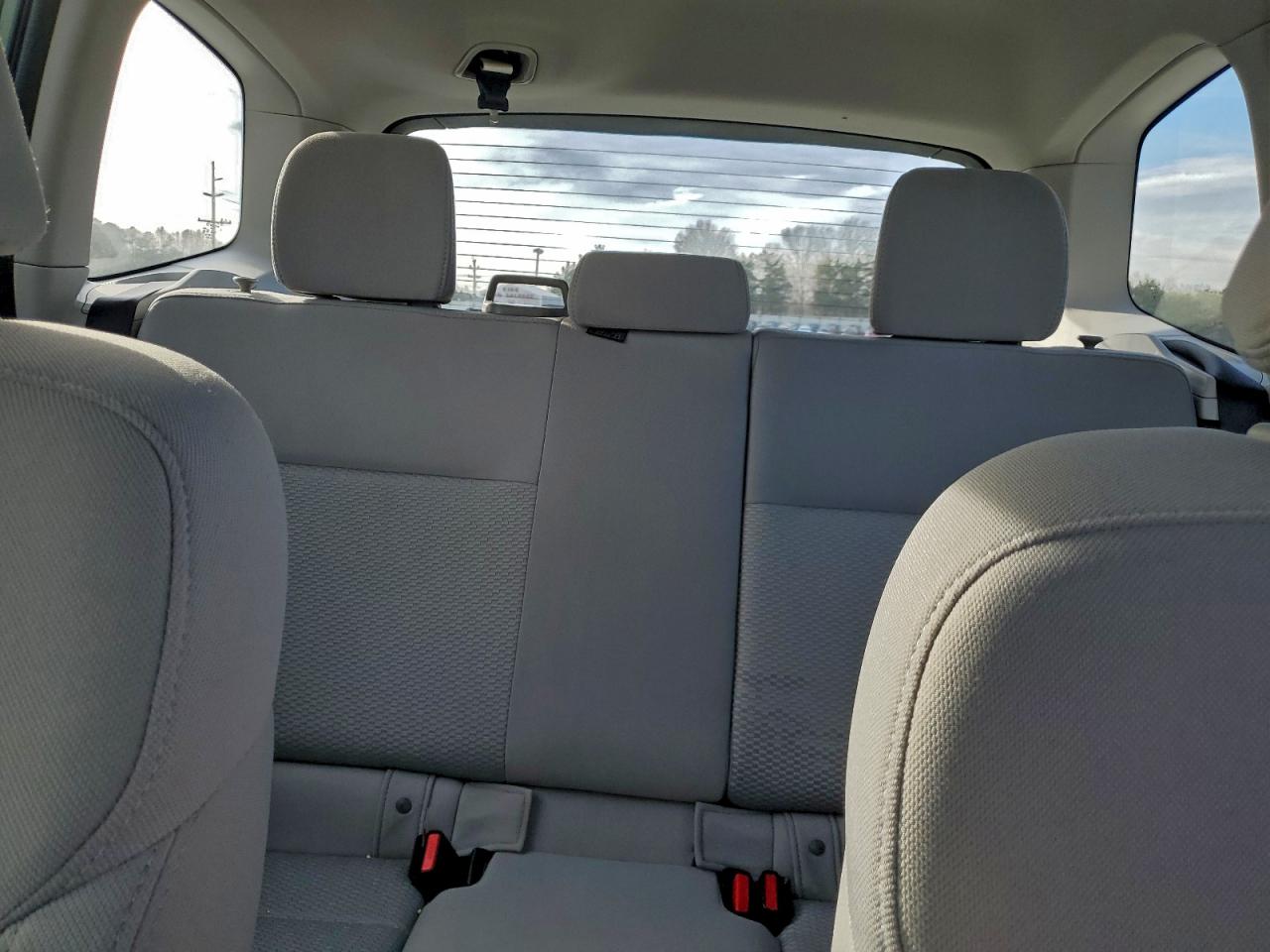 Subaru Forester 2.5i Image 8