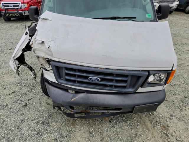 Ford Econoline E350 Super Duty Van Image 10