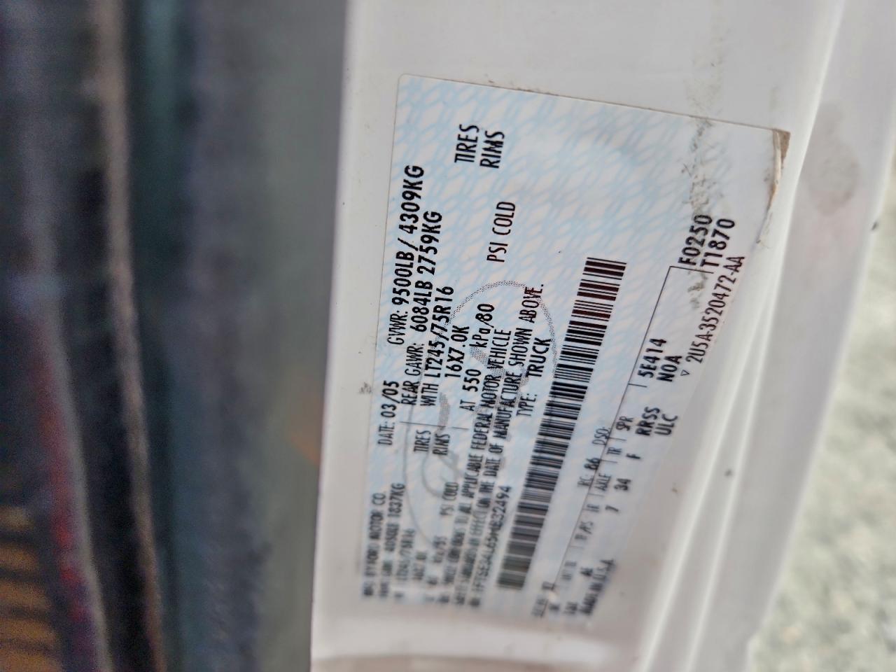 Ford Econoline E350 Super Duty Van Image 6