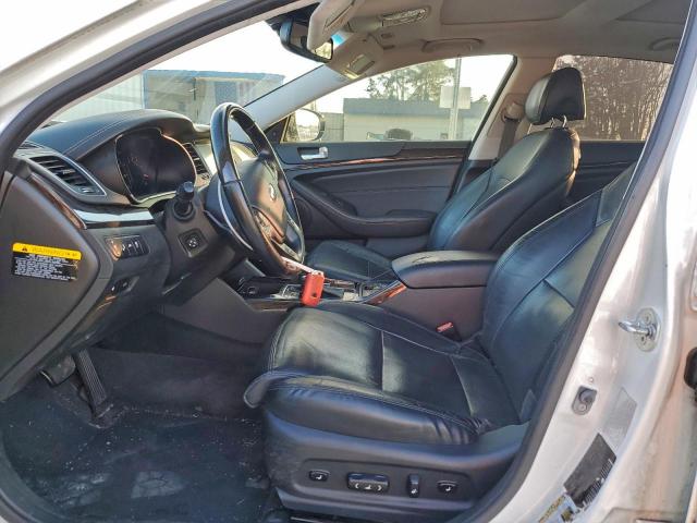 Kia Cadenza Premium Image 11