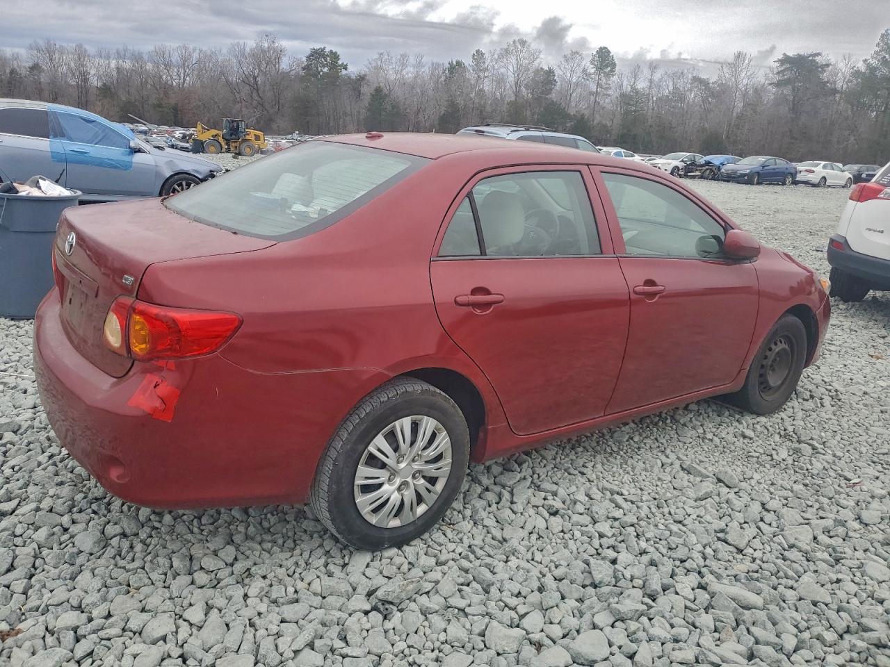 Toyota Corolla Base Image 12