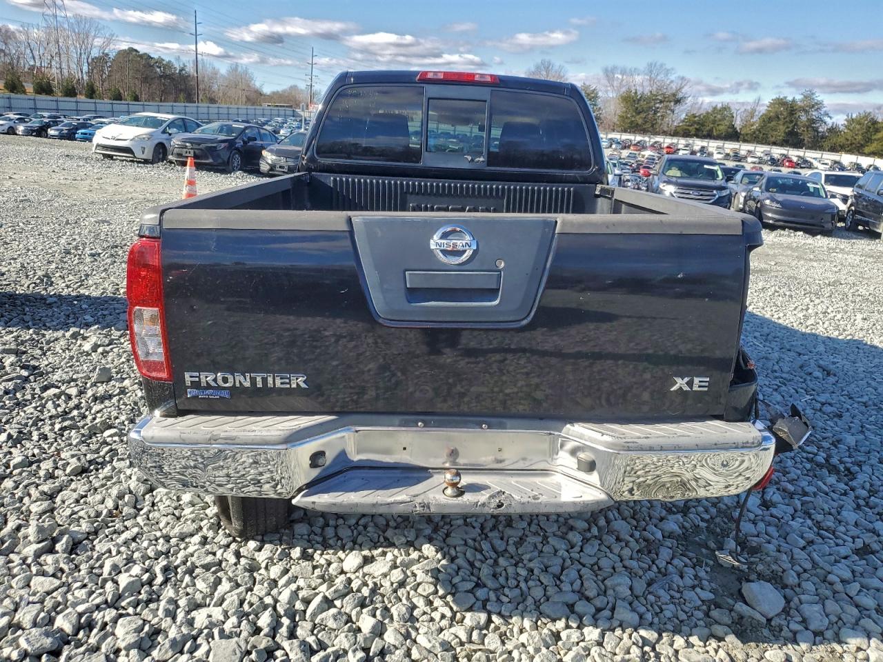 Nissan Frontier King Cab Xe Image 4