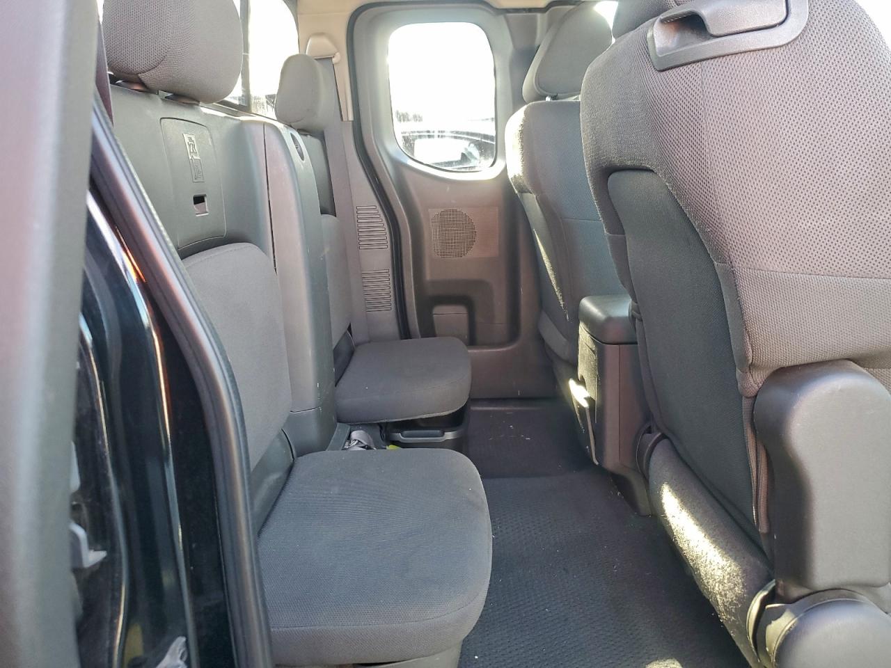 Nissan Frontier King Cab Xe Image 10