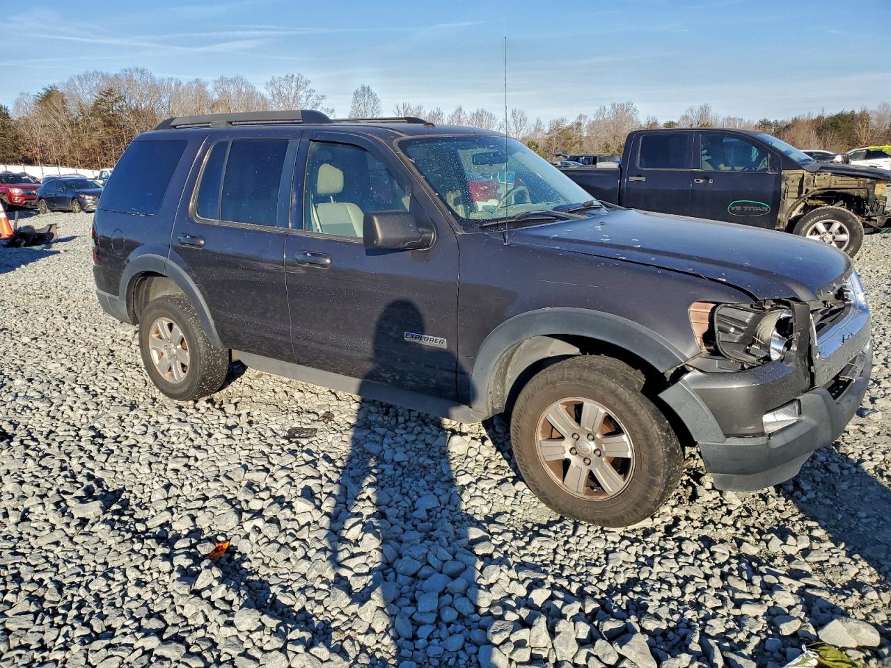 Ford Explorer Xlt Image 6