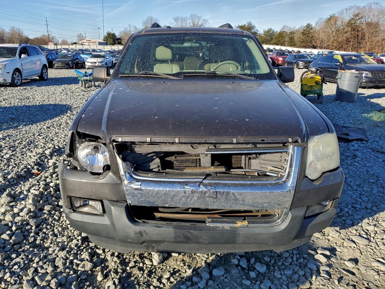 Ford Explorer Xlt Image 13