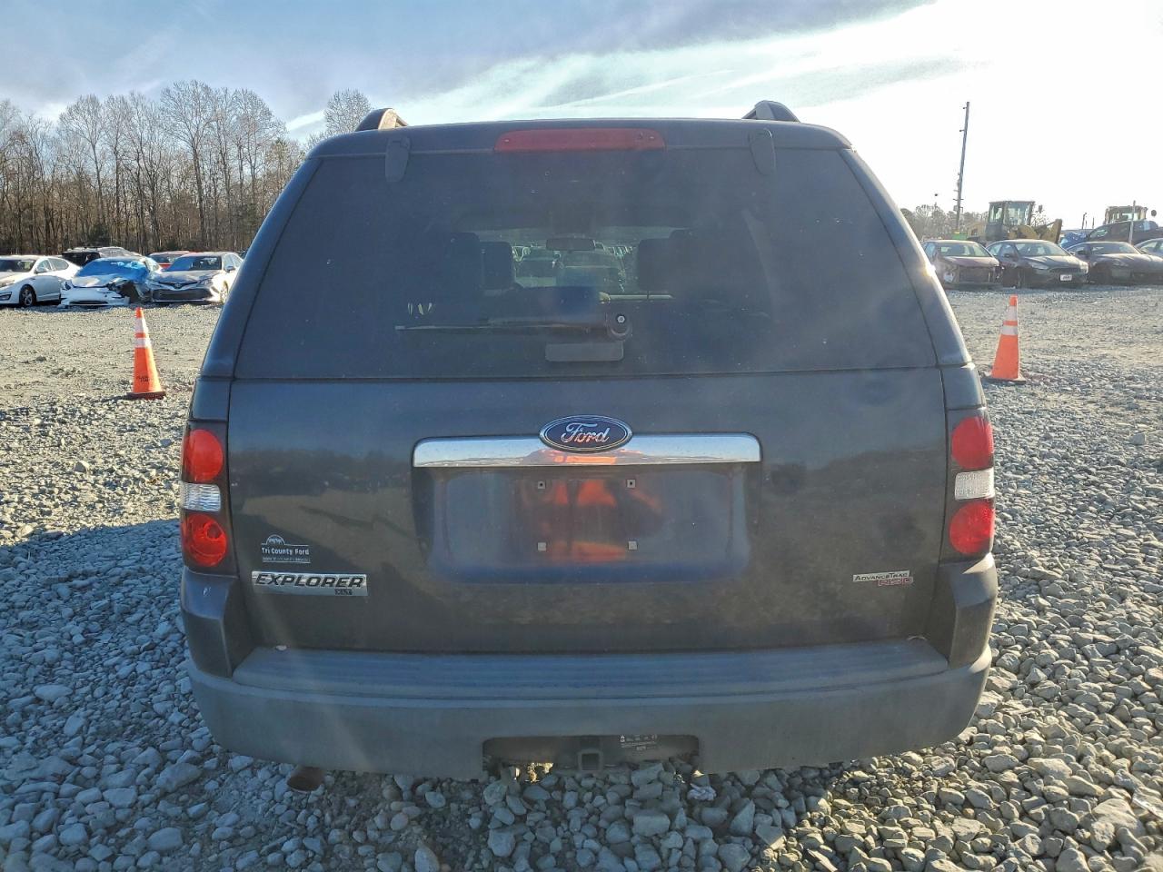 Ford Explorer Xlt Image 4