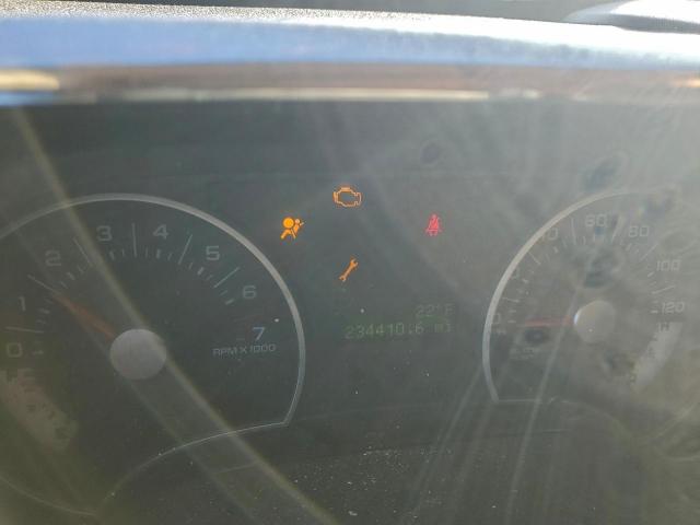 Ford Explorer Xlt Image 8