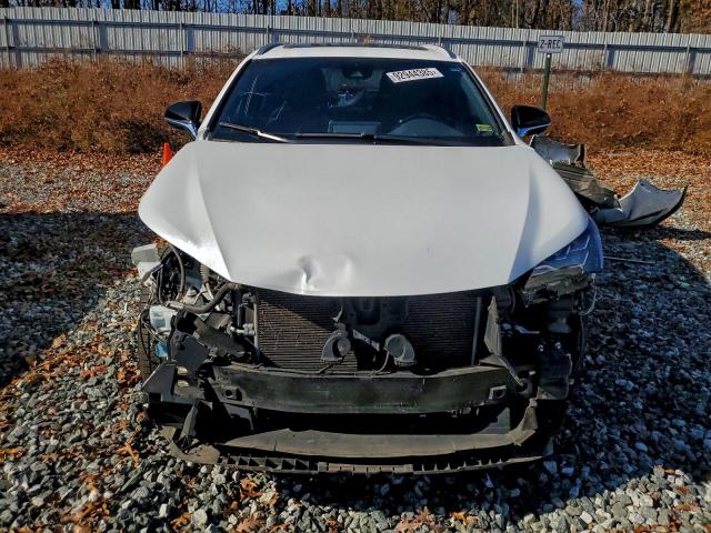 Lexus NX 300 Base Image 4