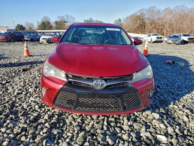 Toyota Camry Le Image 3