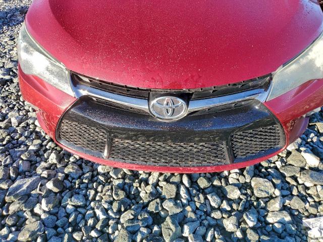 Toyota Camry Le Image 10