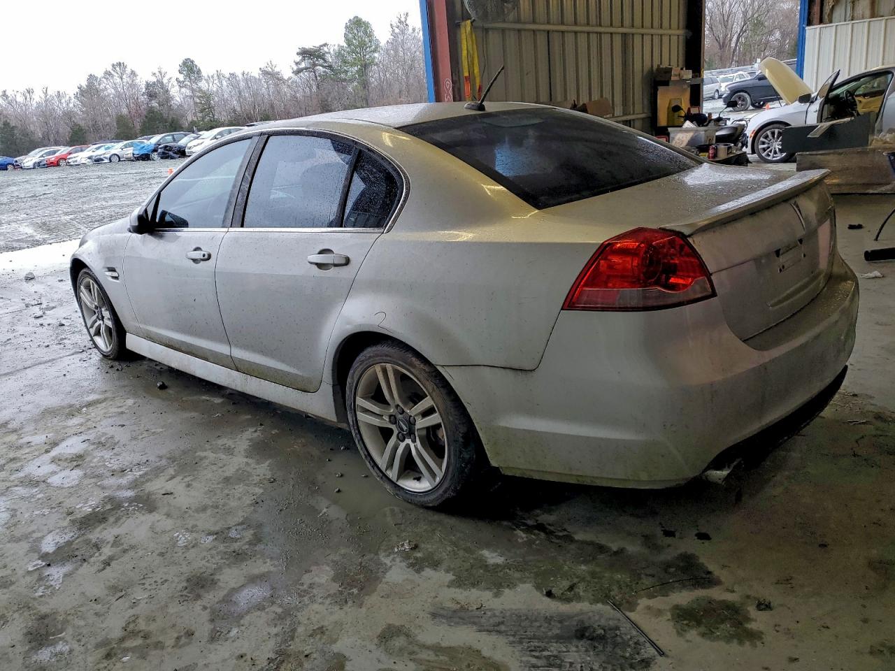Pontiac G8 Image 3