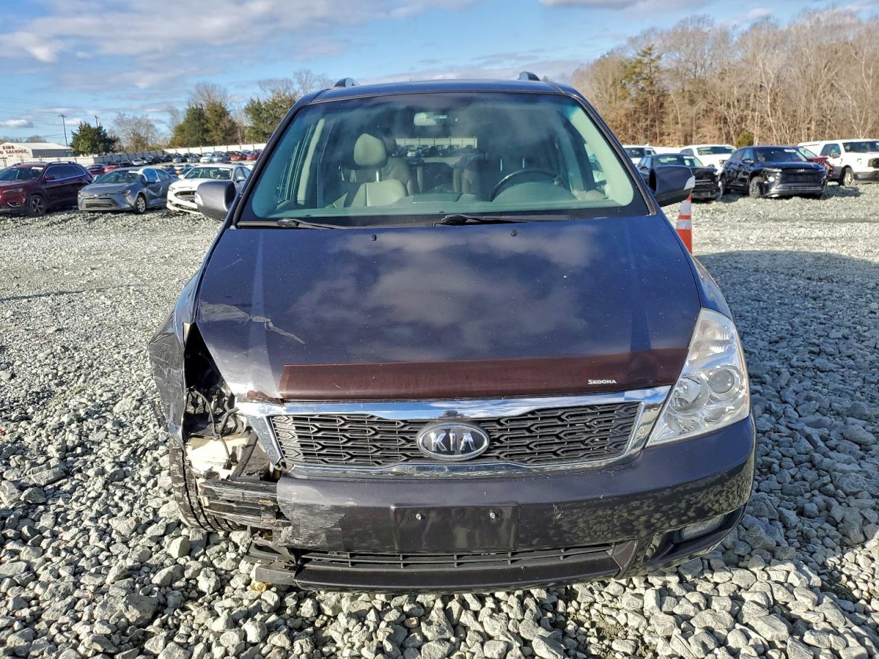 Kia Sedona Ex Image 9