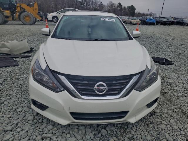 Nissan Altima 2.5 Image 5