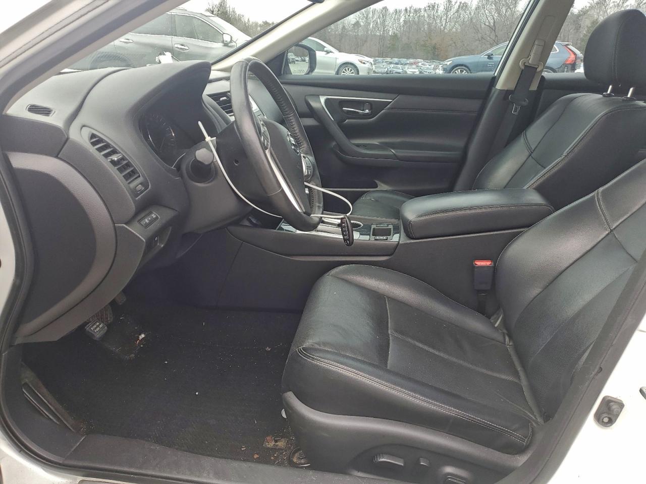 Nissan Altima 2.5 Image 11