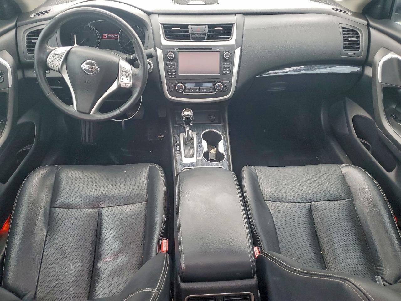 Nissan Altima 2.5 Image 7
