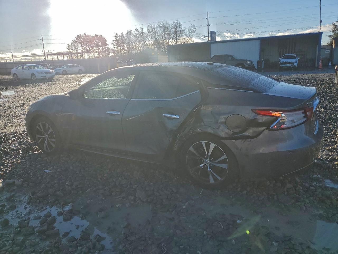 Nissan Maxima 3.5s Image 10