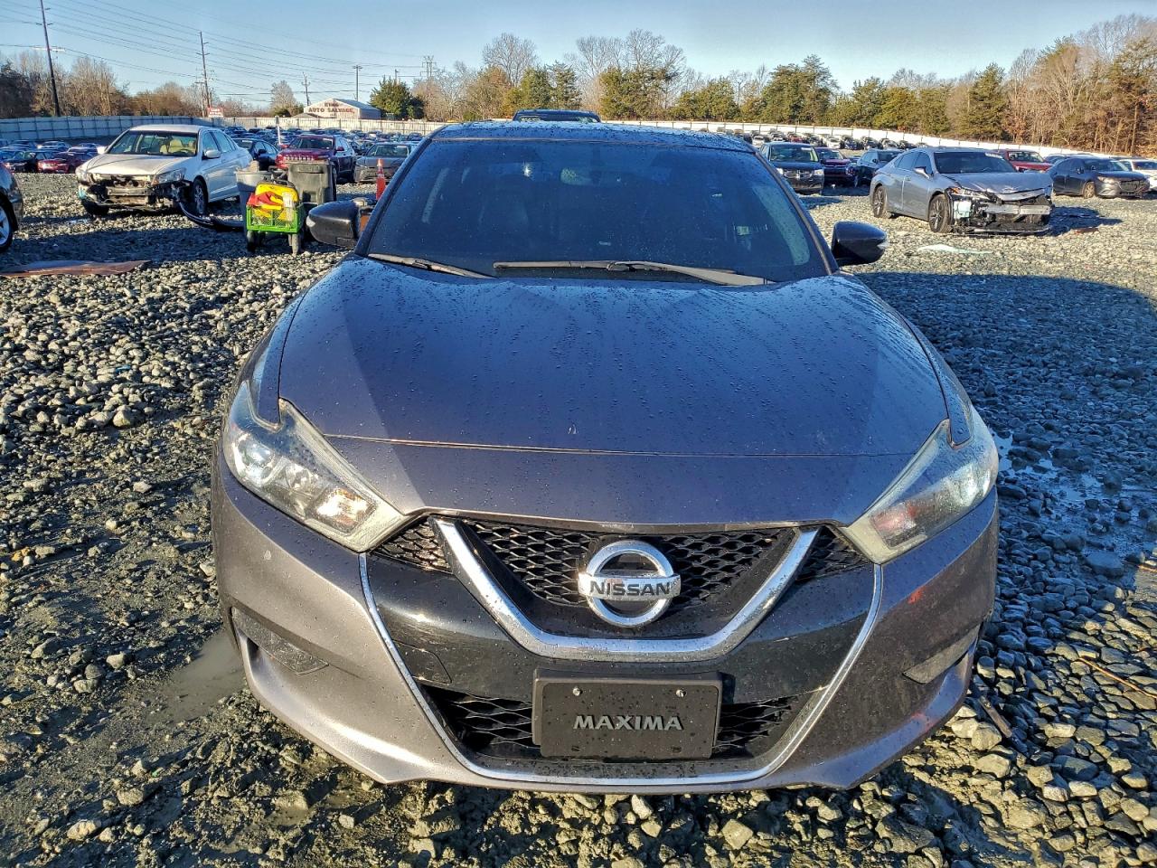 Nissan Maxima 3.5s Image 8