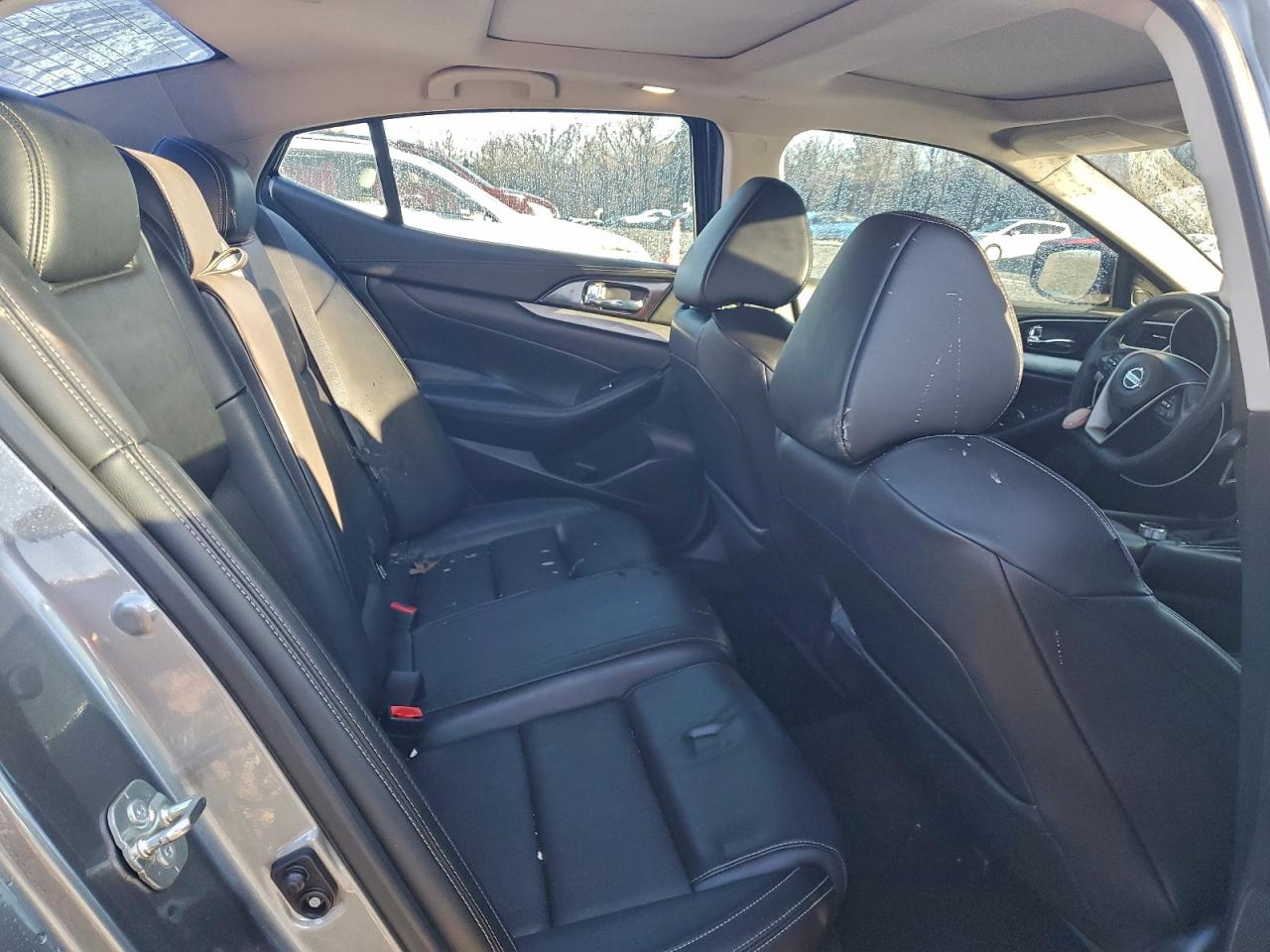 Nissan Maxima 3.5s Image 11