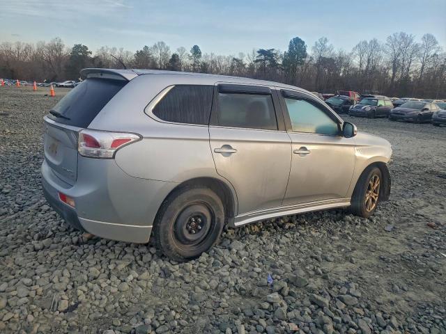 Mitsubishi Outlander Gt Image 8