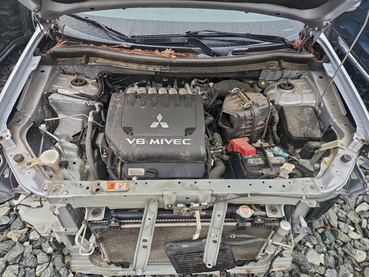 Mitsubishi Outlander Gt Image 6