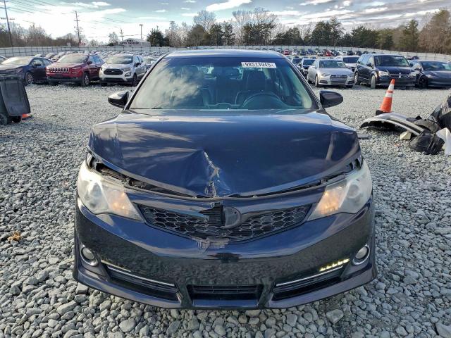 Toyota Camry L Image 6