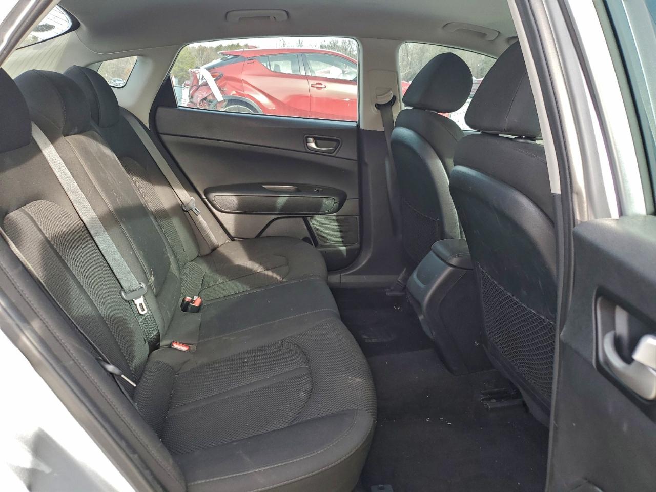 Kia Optima Lx Image 6