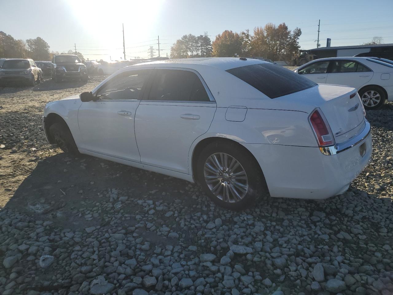 Chrysler 300 Image 11