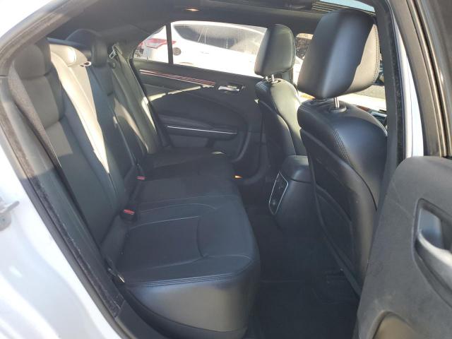 Chrysler 300 Image 7