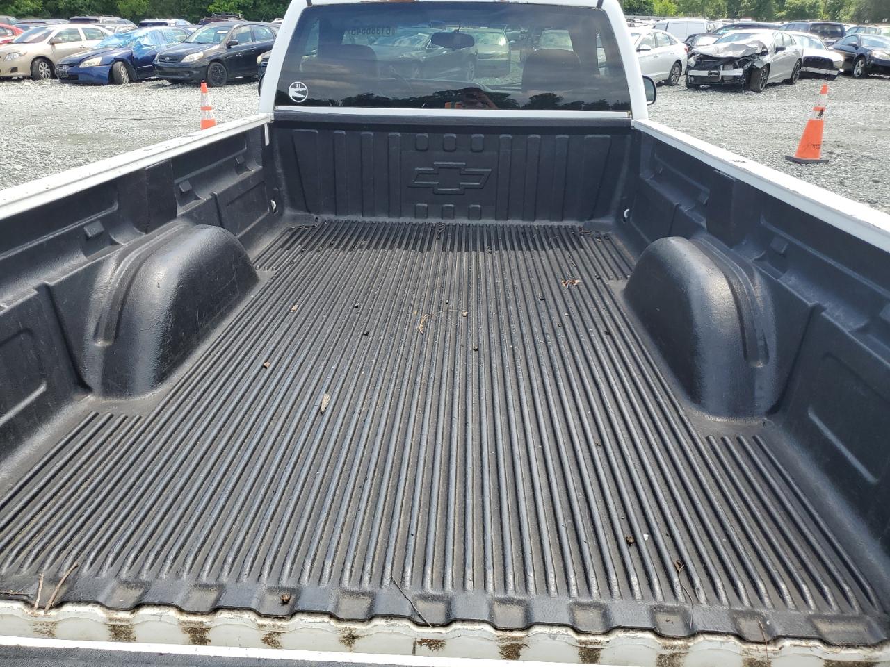 Chevrolet Silverado C1500 Image 11