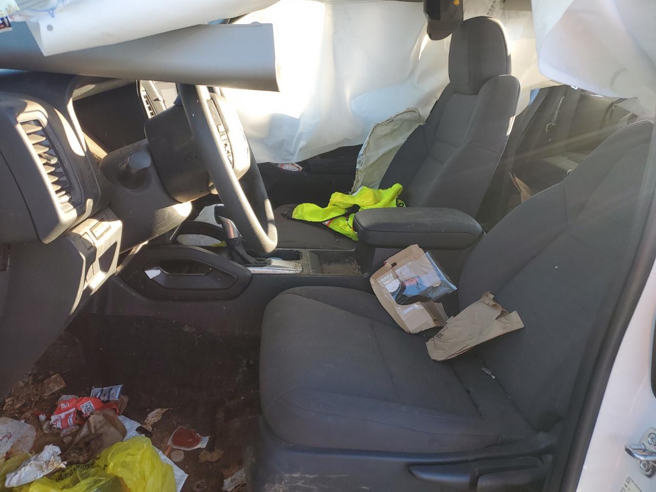 Nissan Frontier S Image 3